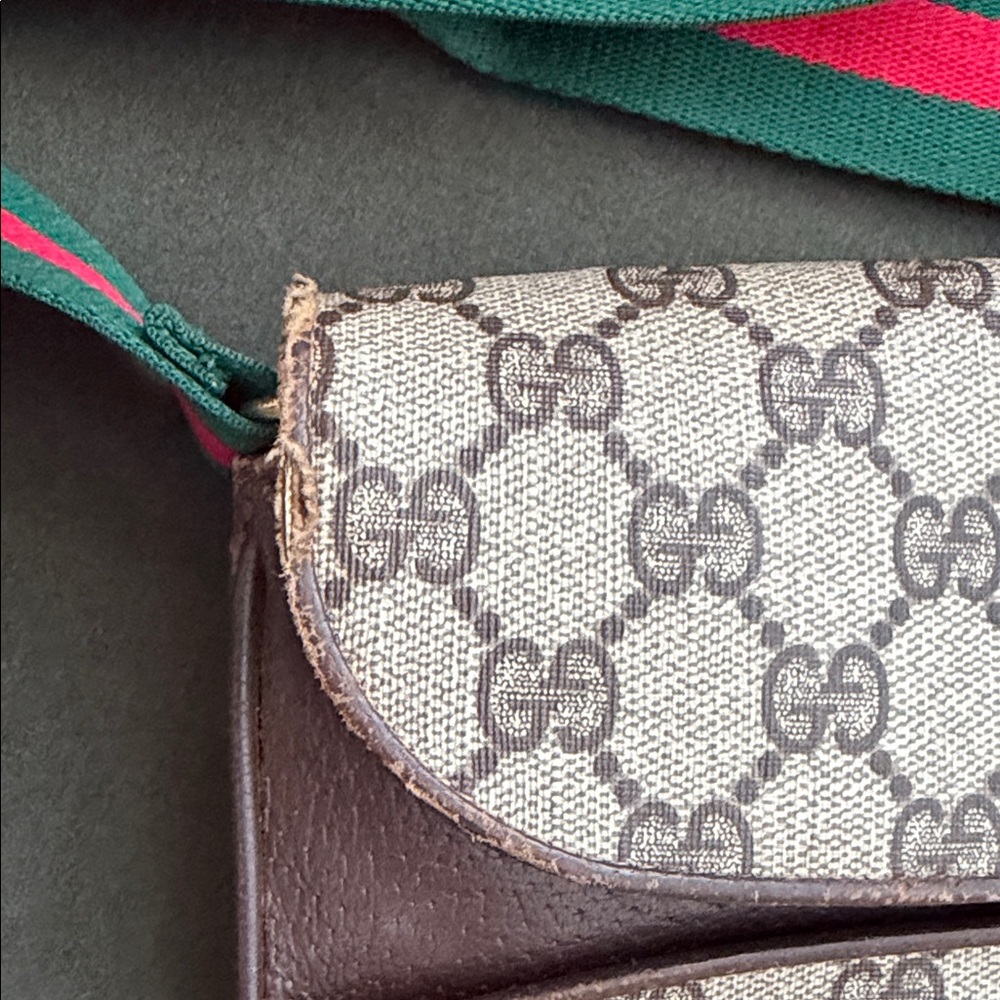 💚♥️Gucci Envelope Crossbody Bag with Brown Leather and Green-Red Web Strap - Picture 4 of 16